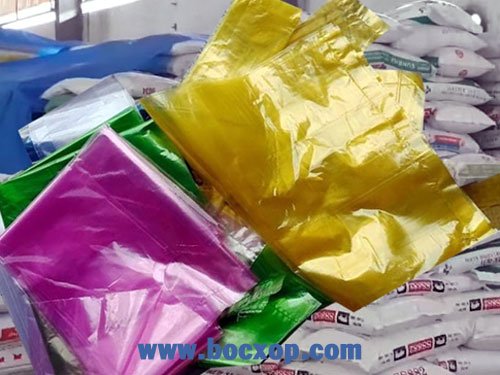 Có những loại bọc xốp, túi xốp hàng chợ nào trên thị trường 6 boc xop minh thien 1